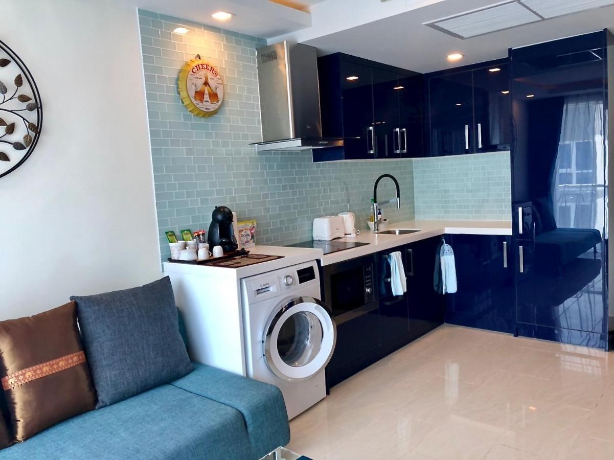 Luxury Business Suits In Grand Avenue By Estates Apartment